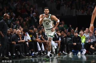 却反映出球 却反映出球